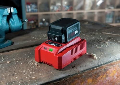 סוללה 20V 2.0Ah בטכנולוגיית Keep Cool + סוללה 4.0Ah + מטען 20V 2.4A במארז – SKIL