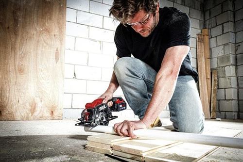 מיני מסור עגול יד אחת נטען 20V Brushless לעבודות רב גוניות  + סוללה 2.0Ah+ מטען