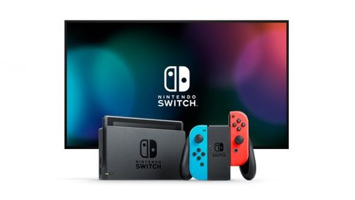 Nintendo Switch עם ג’וי-קון כחול ואדום