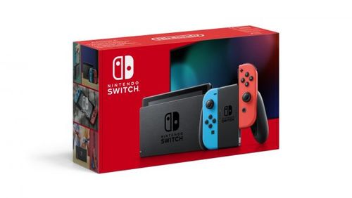 Nintendo Switch עם ג’וי-קון כחול ואדום
