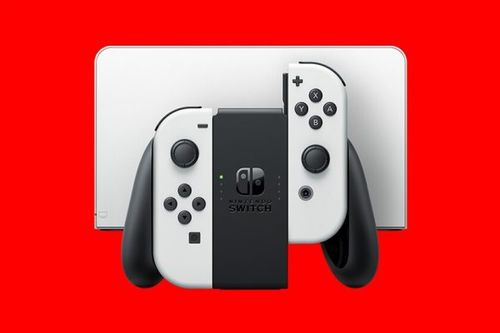 Nintendo Switch עם ג’וי-קון כחול ואדום