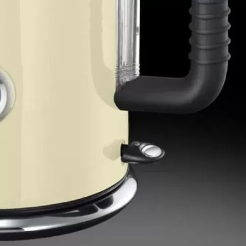 קומקום חשמלי Russell Hobbs RETRO Cream דגם 21672-70