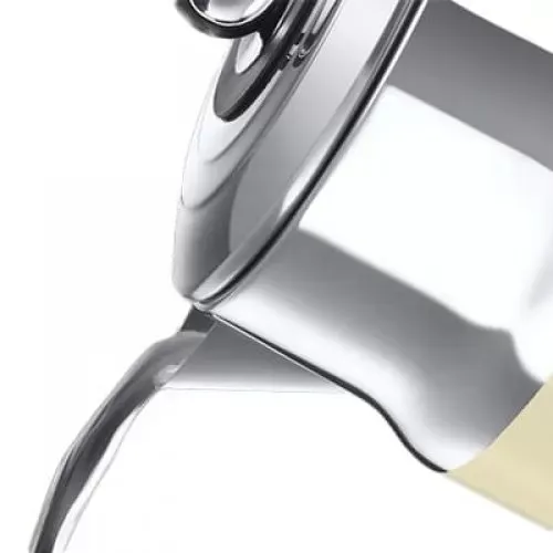 קומקום חשמלי Russell Hobbs RETRO Cream דגם 21672-70