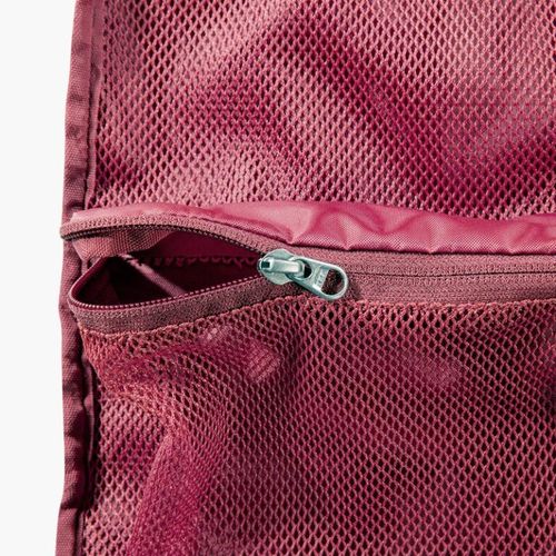 תיק רחצה כחול Washbag DLX מבית GoNature