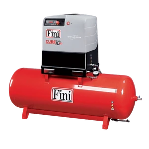 מדחס בורגי 10 כ"ס על מיכל 500L FINI