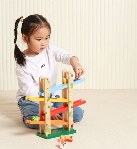 מסלול מגלשה חיות הג'ונגל מעץ מלא + 6 דמויות בעלי חיים