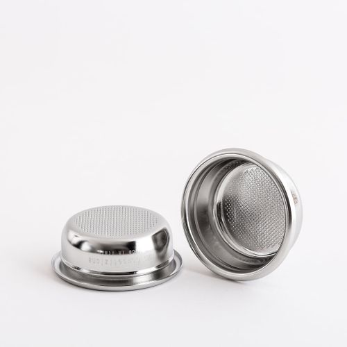 סלסלה מקצועית לידית חליטה 16-18 גר' קפה IMS Competition Filter Basket
