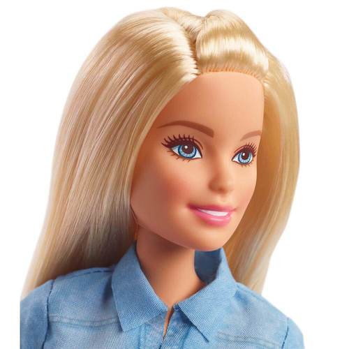 ברבי מטיילת בעולם - Barbie FWV25
