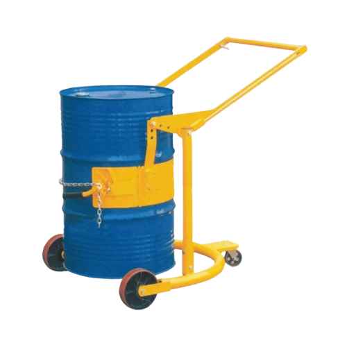 עגלה מתהפכת לחבית  KARNAF