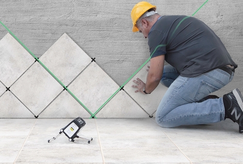 פלס לייזר ירוק צלב 50 מטר פילוס עצמי + חצובה kapro 872G prolaser