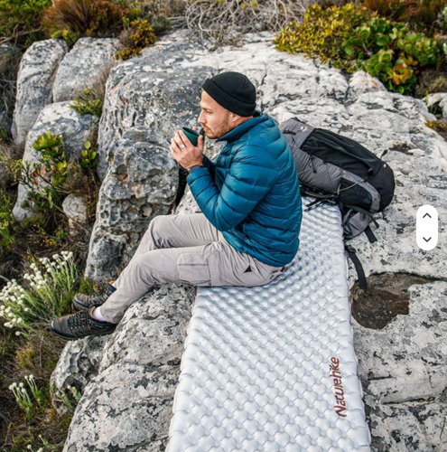 מזרון מתנפח מעצמו לתרמילאים קל משקל 470 ג' Naturehike Sleeping Pad Ultralight 