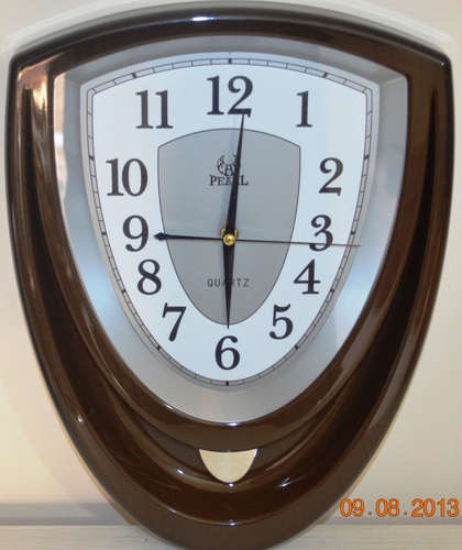 PW018 שעון  קיר מטוטלת PEARL