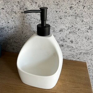 דיספנסר לסבון נוזלי עם תא לספוג, לבן מט