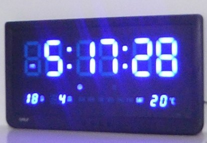 4825B שעון קיר LED חשמלי במלאי בכחול