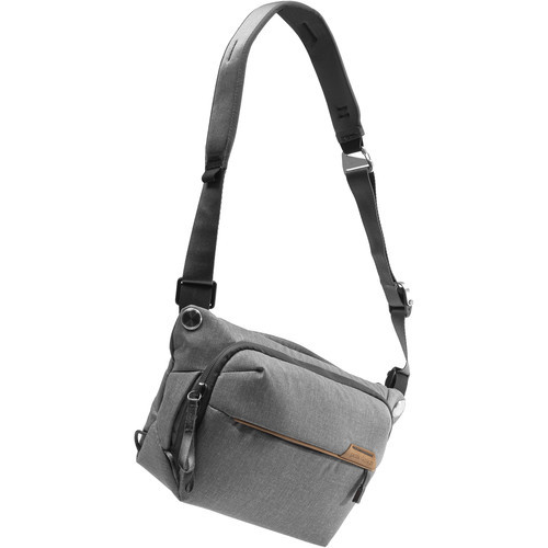 תיק צילום Peak Design Everyday Sling 3L - אפור בהיר