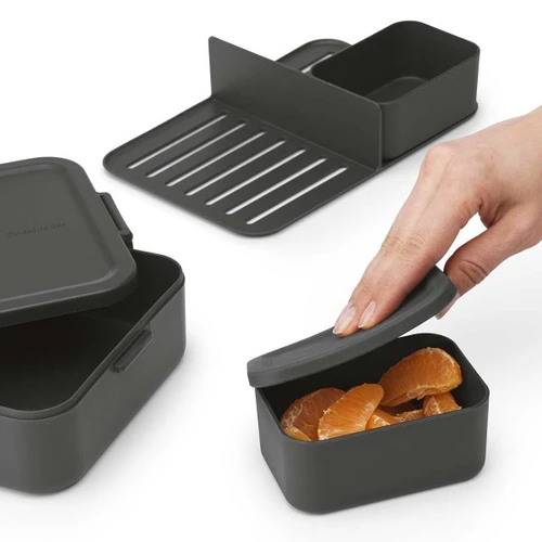 קופסת אוכל Bento יכולה להכיל 4 כריכים או 2 כריכים ושני מיכלים הנפרדים לפירות, אגוזים או ירקות , בטוח לשימוש במיקרו, במקפיא ובמדיח, ללא BPA מומלץ. מחיר מבצע. מקט Y-203480 - עולם הפרזול 02
