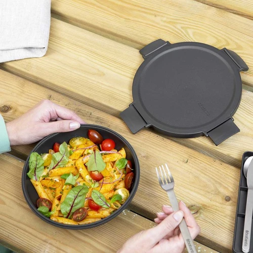 קערה לארוחת 1 ליטר Make & Take פלסטיק ללא BPA אפור כהה Brabantia אטום לנזילות ואויר - שומר על טריות האוכל בטוח לשימוש במיקרו, במקפיא ובמדיח פלסטיק איכותי - ללא BPA מומלץ, מחיר מבצע. מקט Y-206009- עולם הפרזול 07