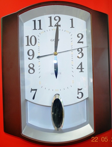 PW014  שעון קיר מטוטלת נעה PEARL