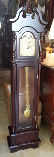 שעון אורלוגין עומד סגנון עתיק