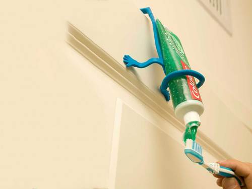 בונדי – מחזיק סלולר לתלייה