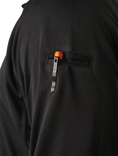 חולצת פולו דגם Men’s Long-Sleeve Performance 