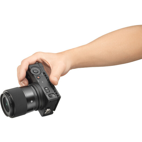 עדשה Sigma 23mm f/1.4 DC DN לסוני/פנסוניק