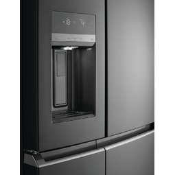 מקרר 4 דלתות מסדרת  UltimateTaste 900 EQE6879BA