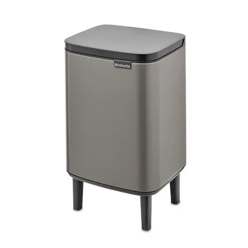 פח ברבנטיה לשירותים 7 ליטר - Brabantia BO פלטינום מתוך קולקציית פחי אשפה לשירותים (דגם מלא) - מתאים לשדרוג מראה האמבטיה בקלות ובמהירות