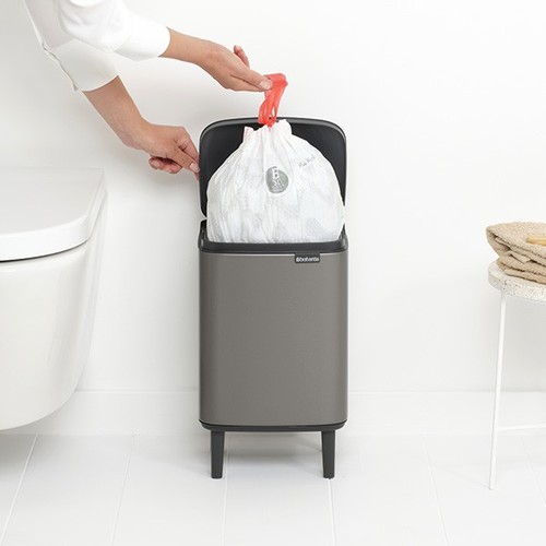 פח ברבנטיה לשירותים 7 ליטר - Brabantia BO פלטינום K22