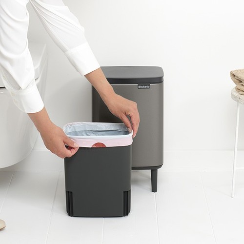 פח ברבנטיה לשירותים 7 ליטר - Brabantia BO פלטינום K22