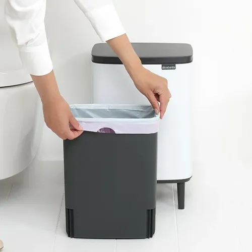 פח ברבנטיה לשירותים 12 ליטר - Brabantia BO לבן -24 מתוך קולקציית פחי אשפה לשירותים (מבט נוסף) - איכות פרימיום בלתי מתפשרת ואחריות מלאה