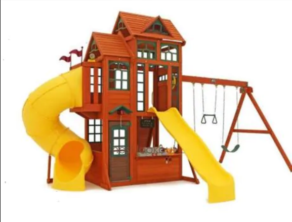 מתקן שעשועים מפואר - "קניון הצוק"