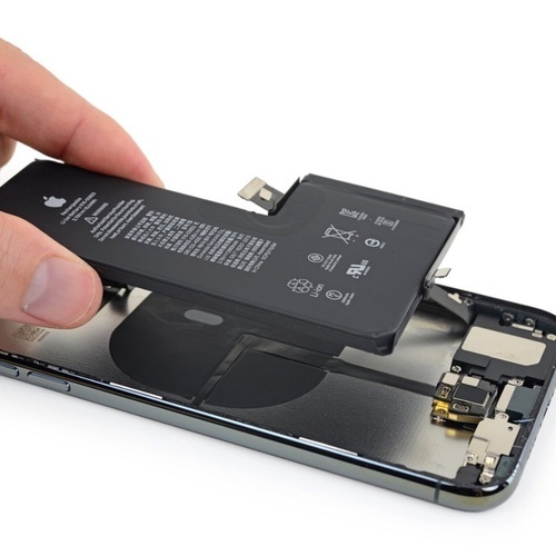 ‏החלפת סוללה Apple iPhone 13 אפל