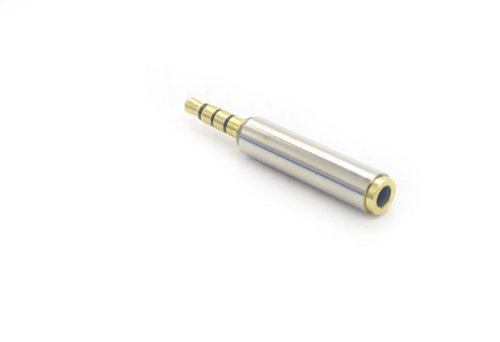 מתאם 3.5mm זכר נקבה מוזהב