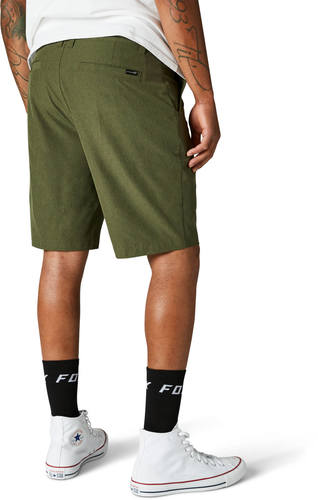 מכנס קצר ירוק זית - ESSEX TECH STRETCH SHORTS V23