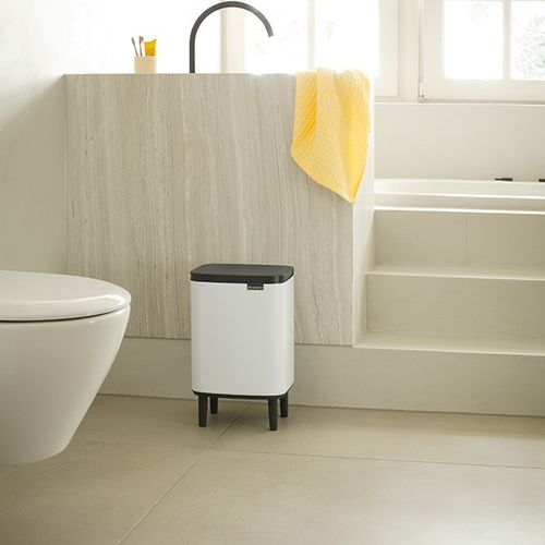 פח אשפה 7 ליטר לשירותים BO לבן ברבנטיה | Brabantia