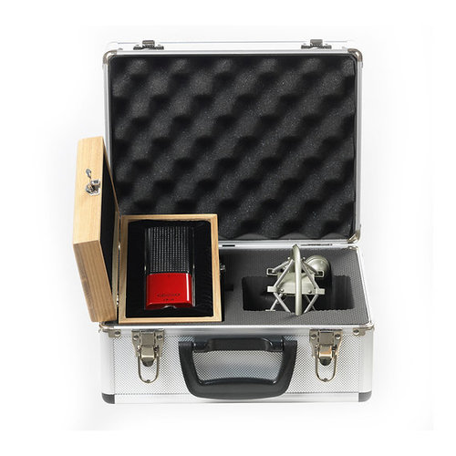 Avantone CR14 Ribbon