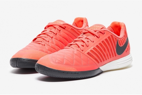נעלי קט רגל מקצועיות Nike Lunar Gato II IC