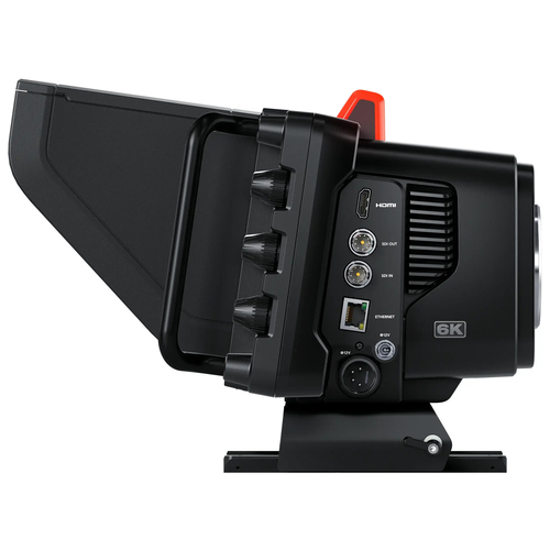מצלמת וידאו Blackmagic Design Studio Camera 6K Pro 