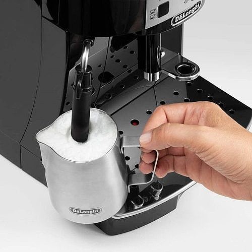 ‏מכונת אספרסו Delonghi Magnifica דגם ECAM 22.110.B
