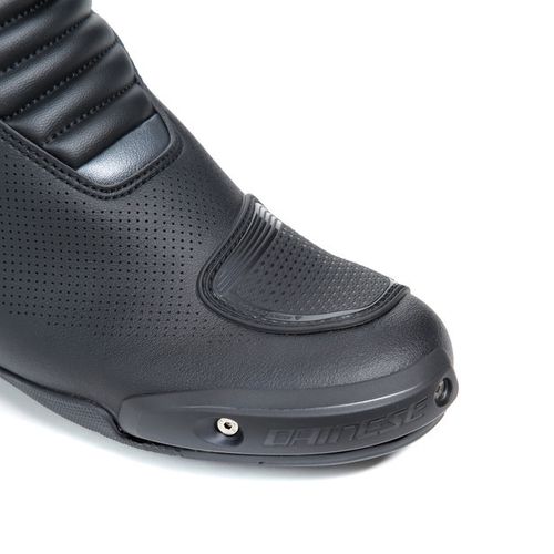 מגפי רכיבה דיינז שחור – DAINESE NEXUS 2 AIR