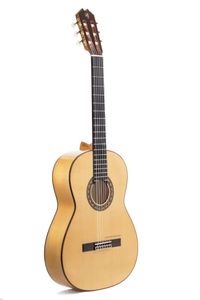 גיטרת פלמנקו איכותית PS22F / 1FP מתוצרת Prudencio Saez