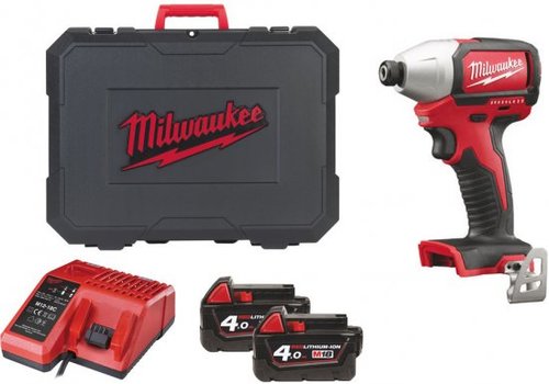 מברגת אימפקט נטענת 18V עם 2 סוללות 4Ah + מטען מהיר M18CBLID-402C