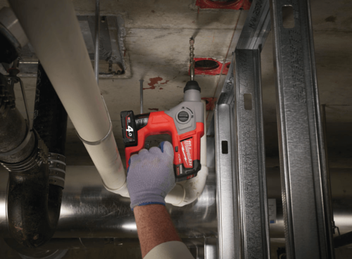 פטישון נטען FUEL V12 גוף בלבד Milwaukee