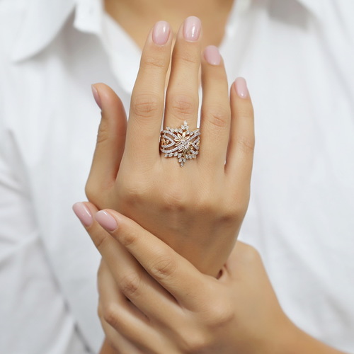 טבעת יהלומים בעיצוב יוקרתי 0.50ct זהב 14K