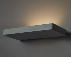 שלפי XL צמוד קיר UPLIGHT 28W טכנולייט