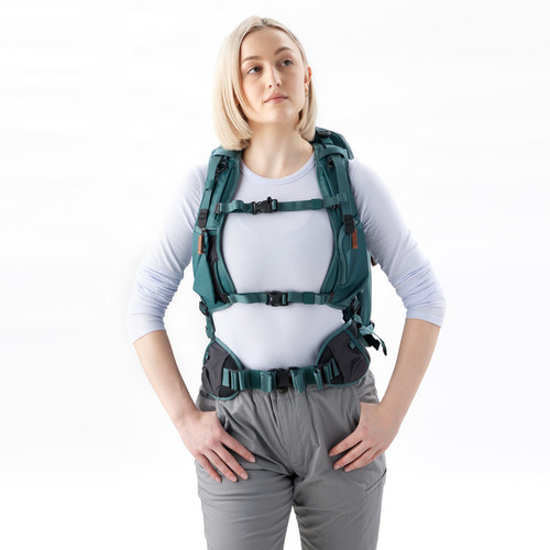 תיק גב Shimoda Designs 520-146 Explore 25L v2 Women's Starter Kit with Small Mirrorless Core Unit (Teal)