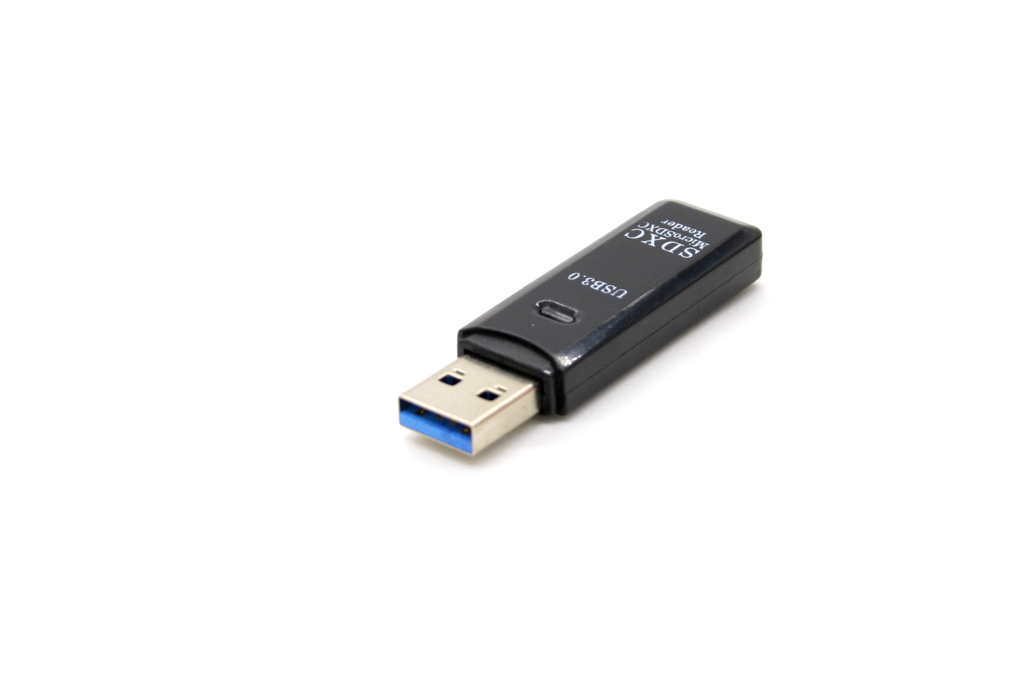 קורא כרטיסים אוניברסלי USB 3.0