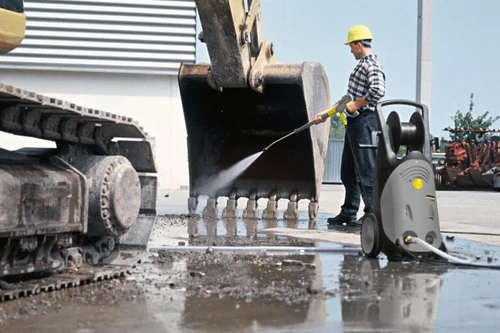 שטיפה בלחץ מים קרים HD 10/25 KARCHER