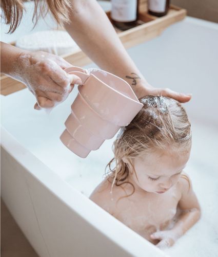 משפך/כוס גמישה ומתקפלת לשטיפה ומשחק באמבט - ורוד